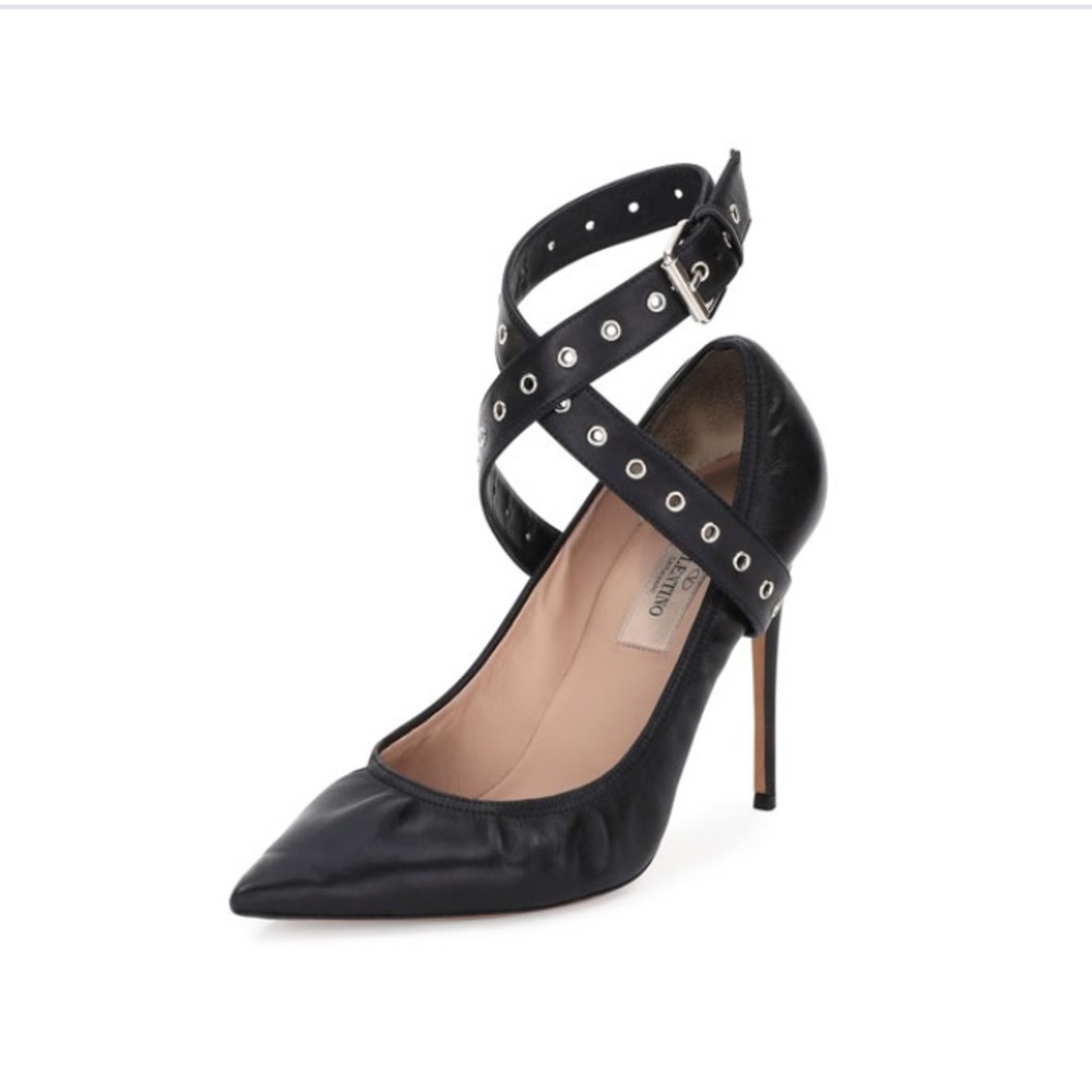 VALENTINO
Love Latch Ankle-Wrap Pump- Size 39 US 9